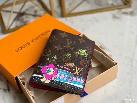 COVER LOUIS PASSPORT VUITTON 0527